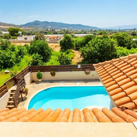 Olivetta Kato Yialia